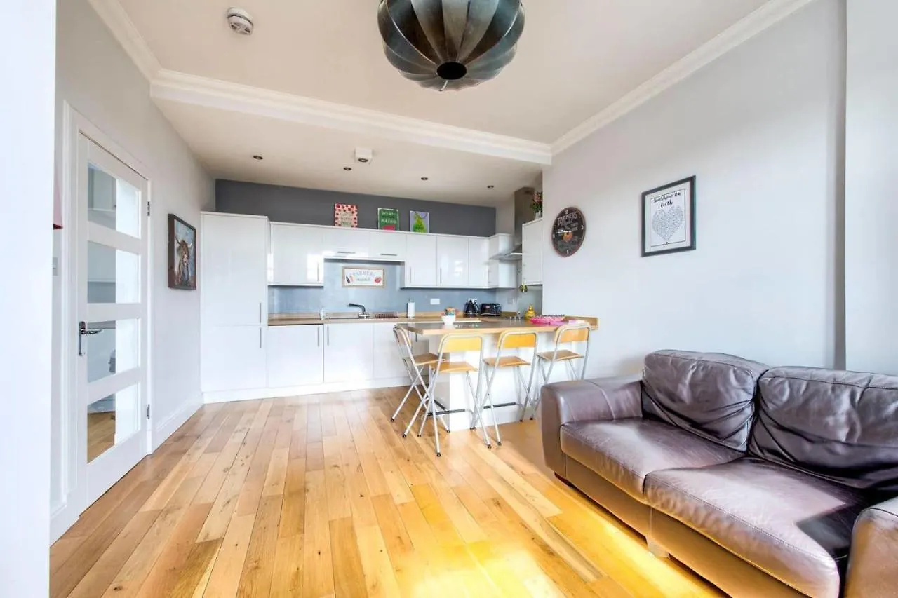 Guestready - Lovely 1 Bedroom Close To City Centre Free On-Street Parking Edinburgh 0*,